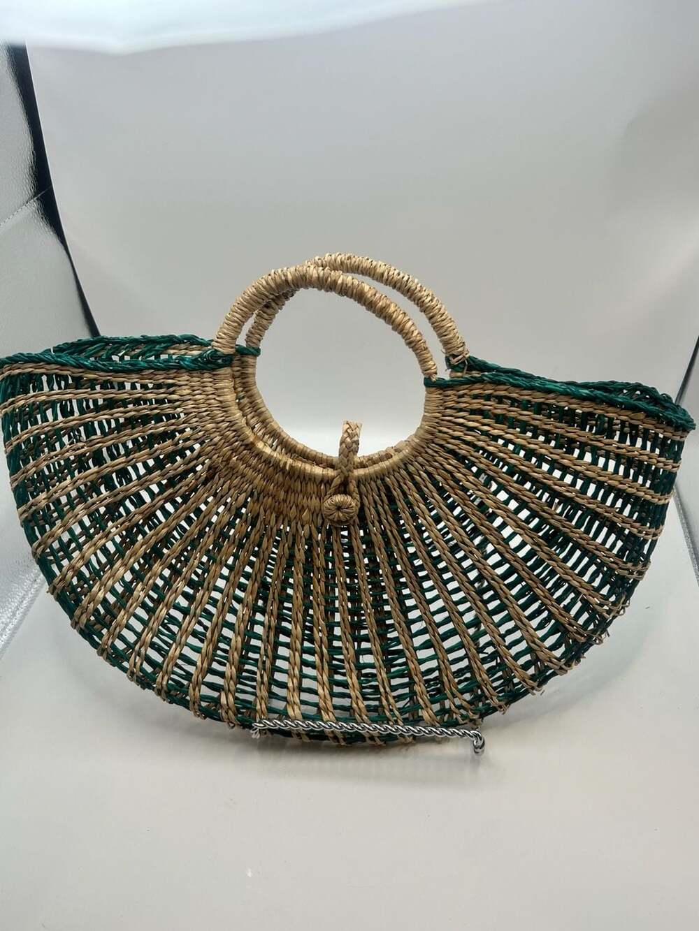 Two-Tone Woven Straw Top Handle Bag - Picture 2 of 5